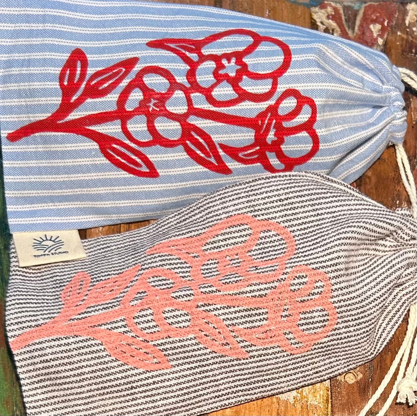 Glasses pouch - hand printed - Sturt desert rose