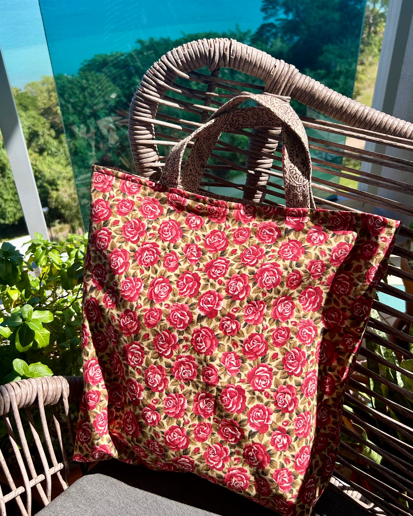 Short Handle Shopper - (reversible) paisley and roses