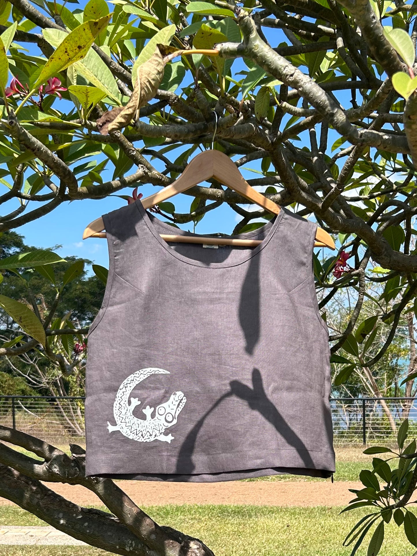 Sleeveless linen top - hand printed - crocodile