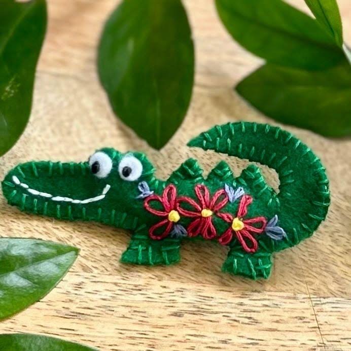 Brooch - hand stitched - crocodile
