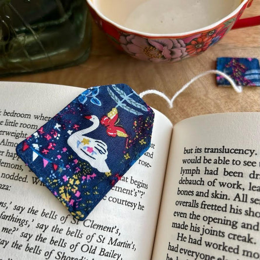 Bookmark - fabric teabag
