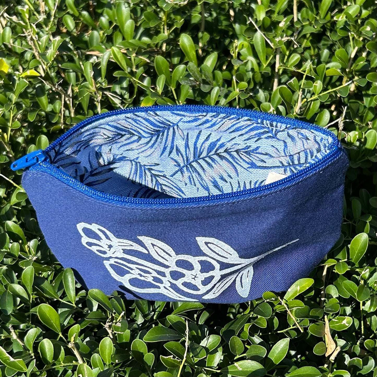 Zip pouch - hand printed - Sturt desert rose