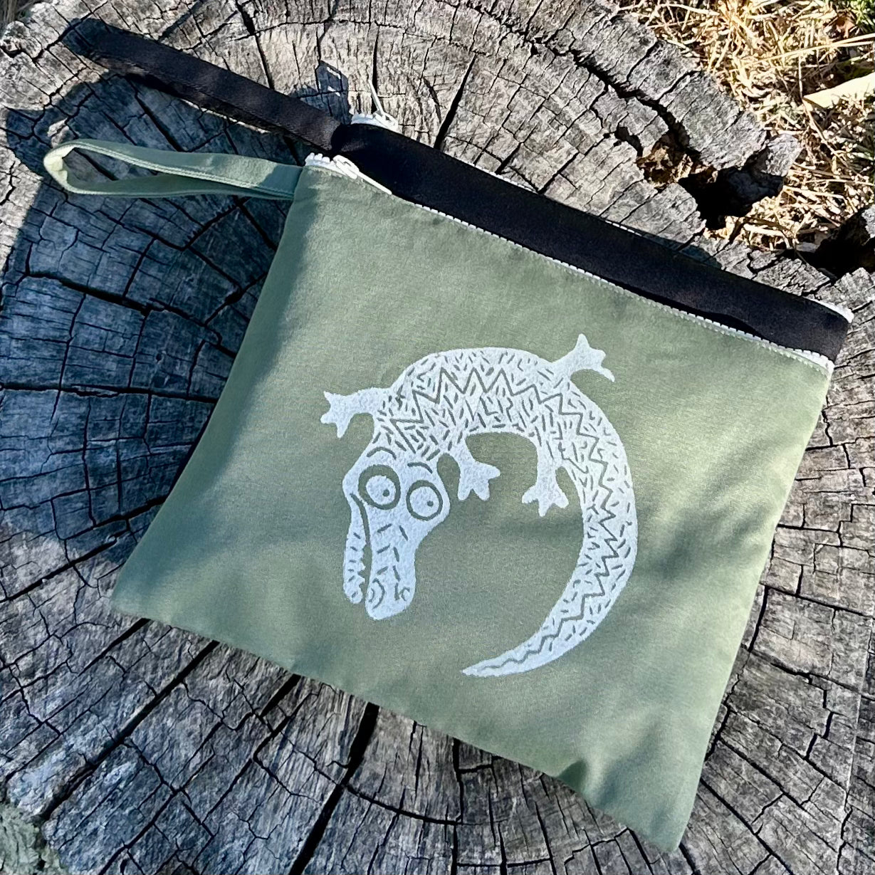 Wet bag small - hand printed - crocodile