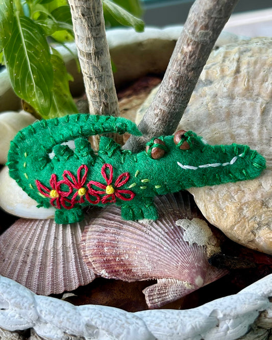 Brooch - hand stitched - crocodile