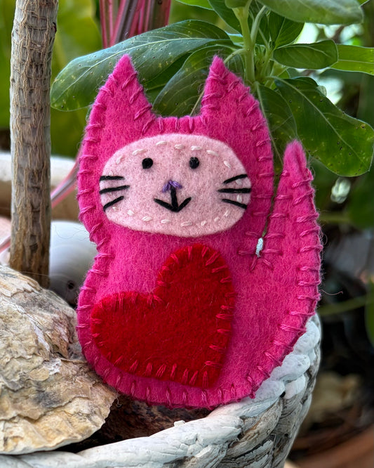 Brooch - hand stitched - cat