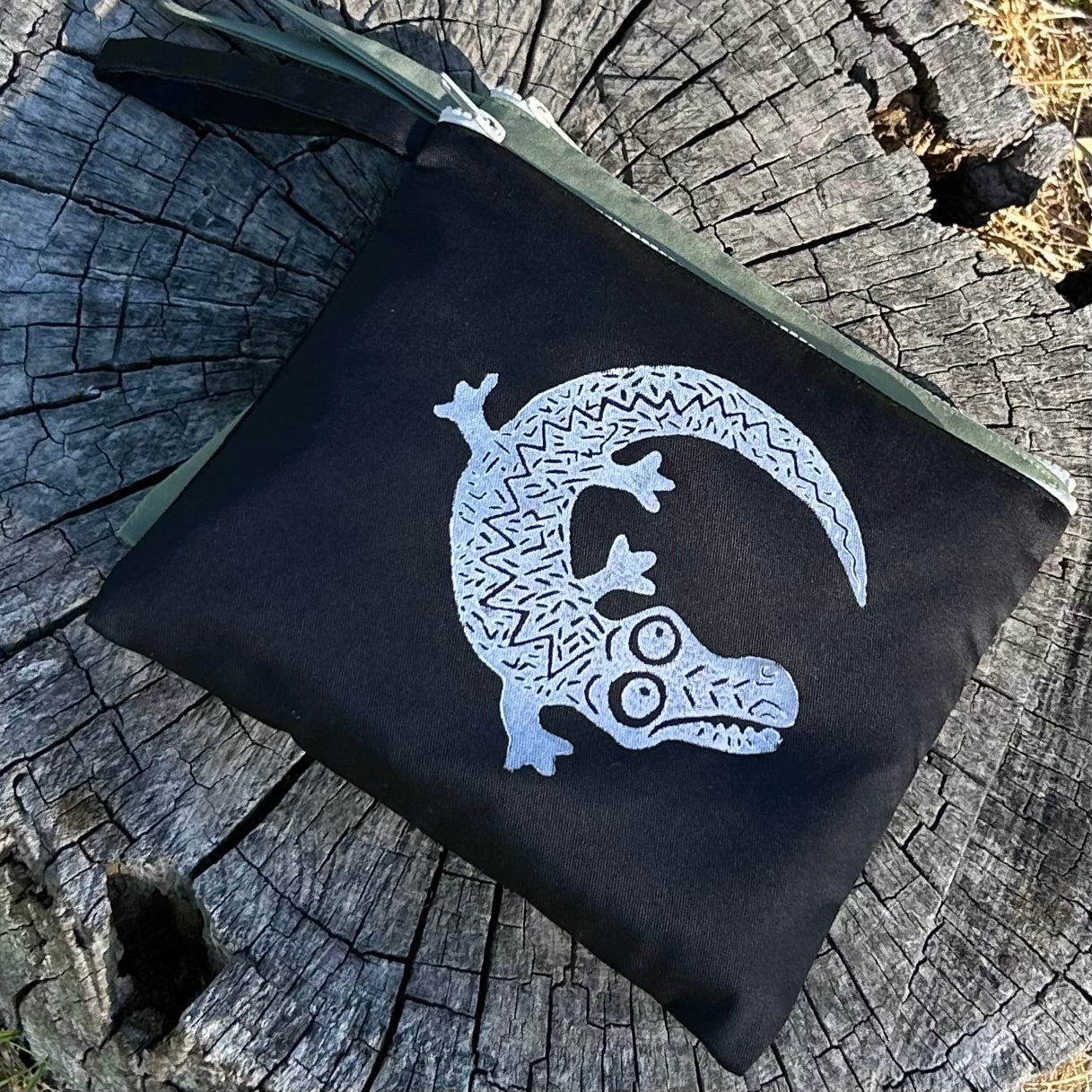 Wet bag small - hand printed - crocodile